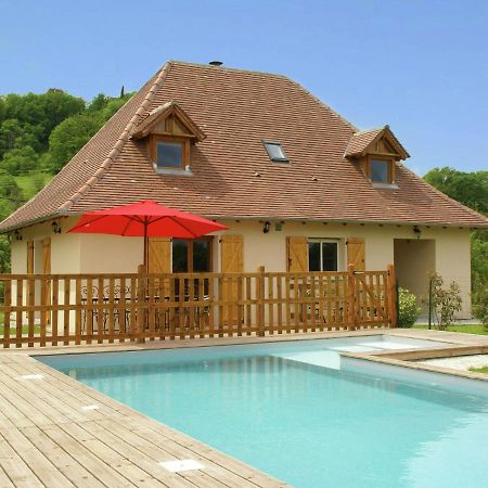 Modern Holiday Home With Private Pool Loubressac ภายนอก รูปภาพ