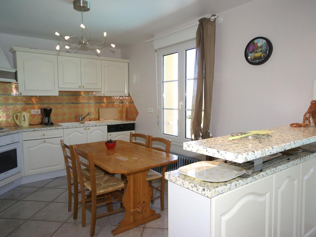 Modern Holiday Home With Private Pool Loubressac ห้อง รูปภาพ